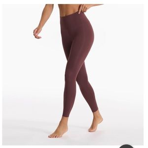 NWT Vuori Evolve Legging | Small | Fig